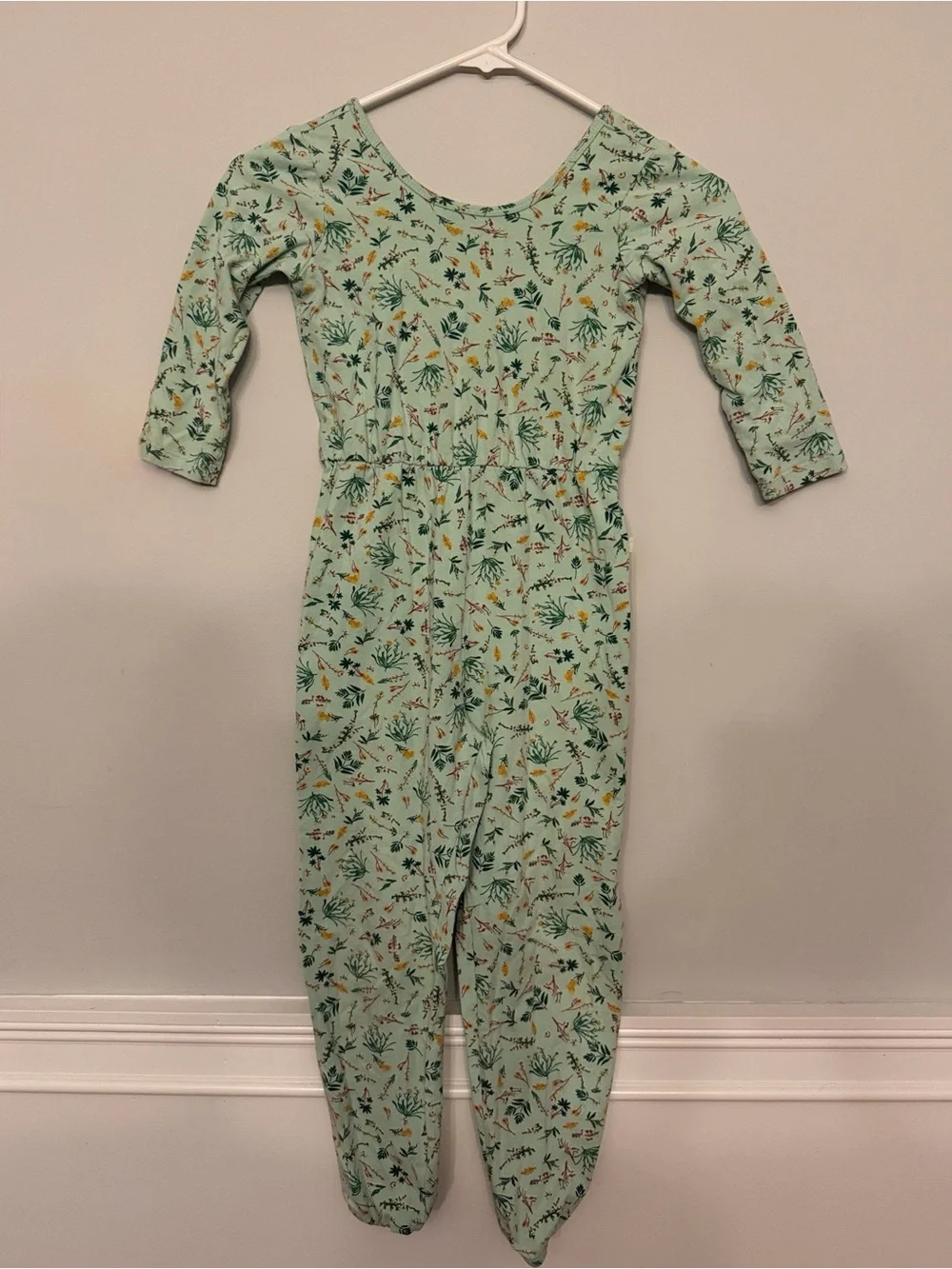 Alice and Ames Size 7 Mint Green Floral One-Piece Romper